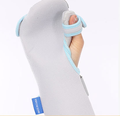 Three-Strap Thumb Brace with Soft Lining and Hook-and-Loop Closure